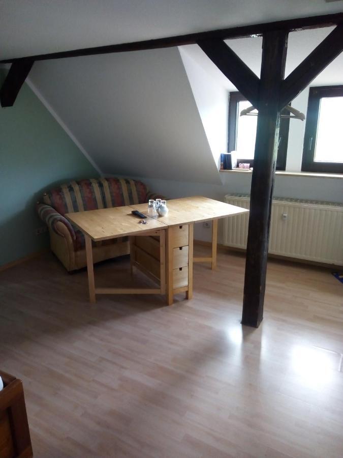 Kleine Ferienwohnung Am Kahlaer Markt Kahla  Exterior foto